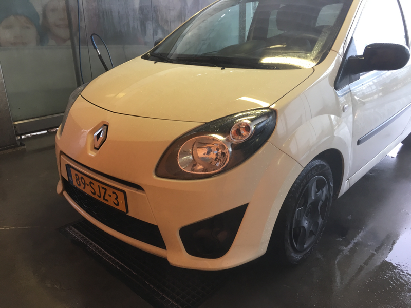 Illustration for article titled I've Cleaned the Twingo